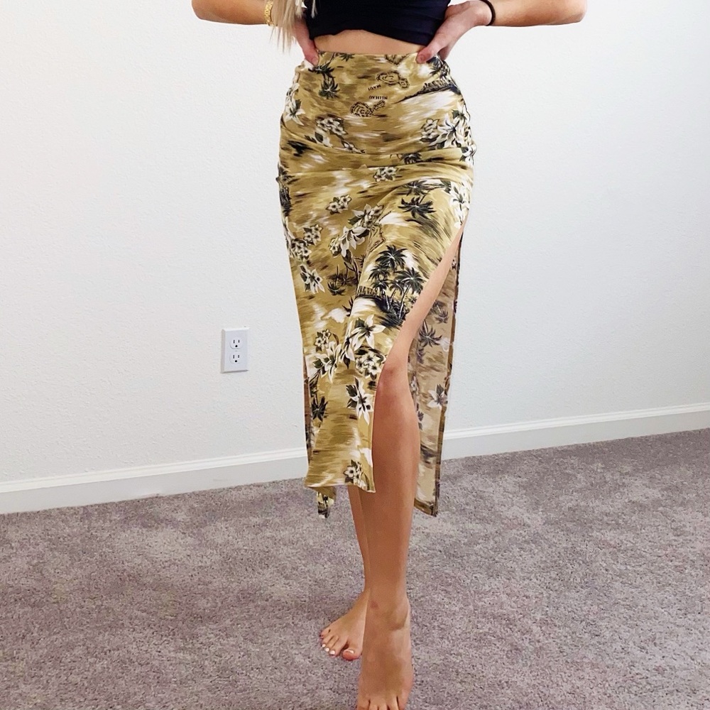 Hawaiian cover up